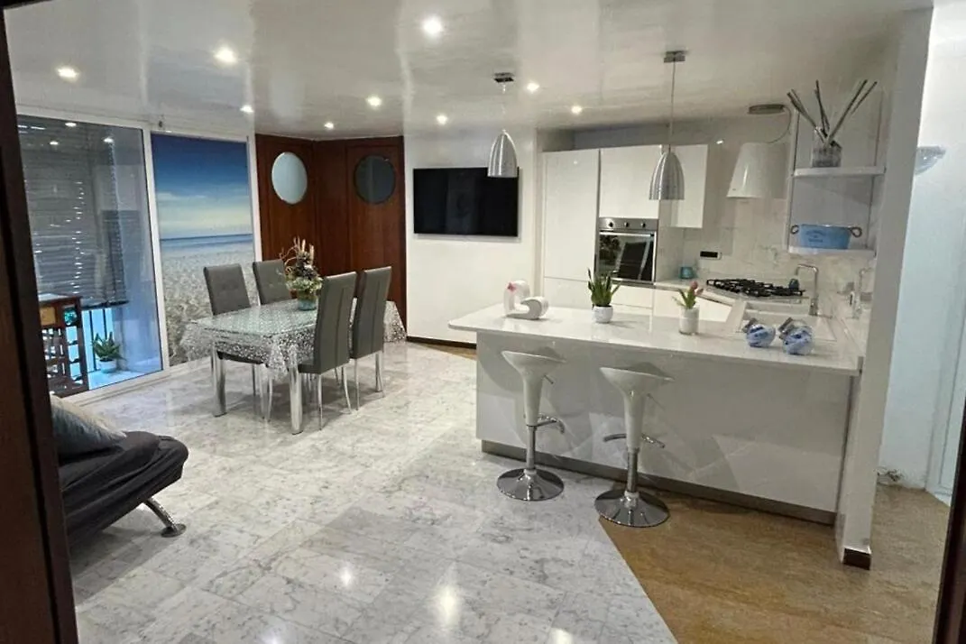 Casa D'Ambrosio Apartment Naples