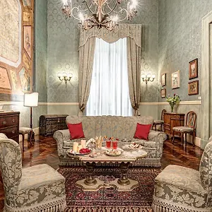 Arthouse Lady Marys Tribunali Luxury Naples